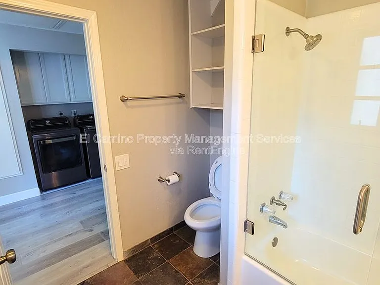 1728 Lake St — Photo 29