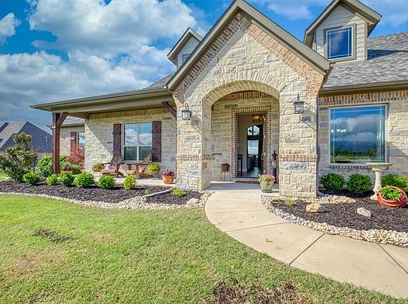 2nd image of 3030 Bridgecreek Dr