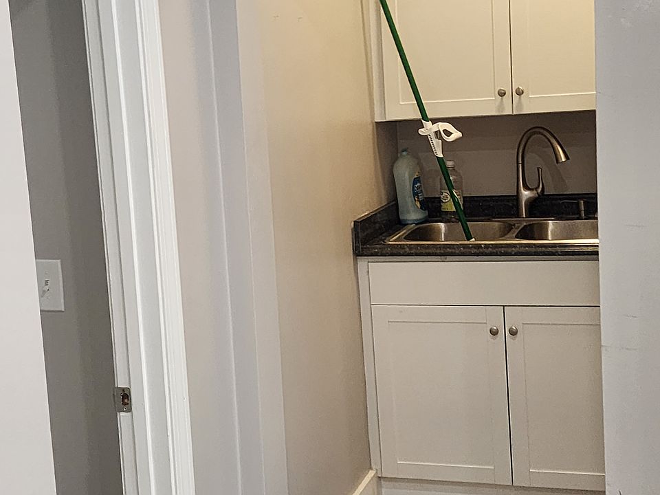 1st image of 9 Fruit St Floor 1