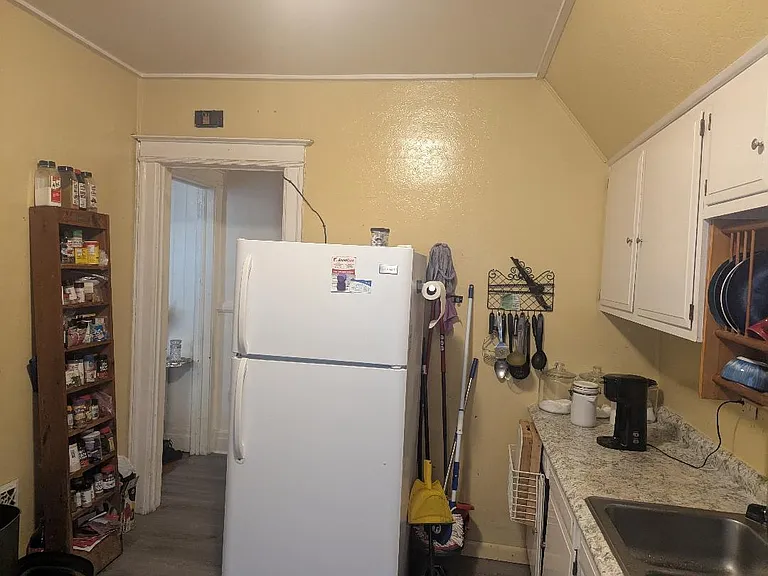 543-45 Meigs St #3 — Photo 8
