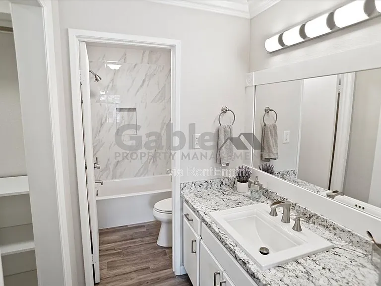 27663 Ironstone Dr #5 — Photo 11
