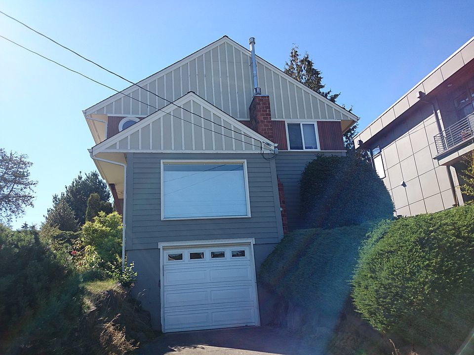 2nd image of 3614 NE 68th St