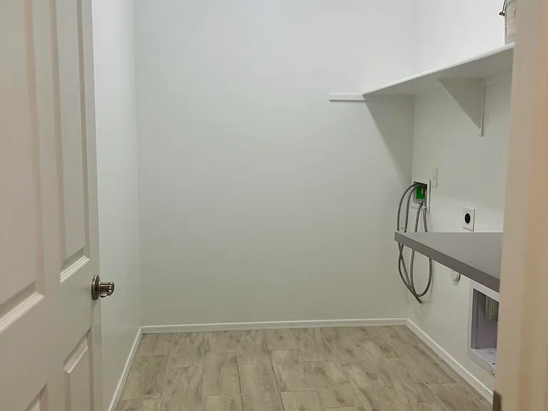 14599 W Wethersfield Rd — Photo 16