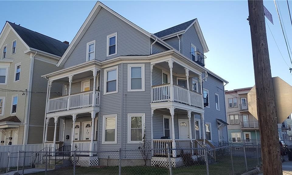 1st image of 130 Illinois St