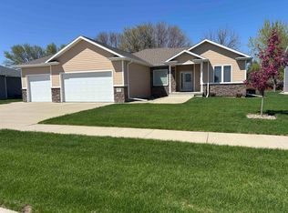 1405 Cornell St, Vermillion, SD 57069