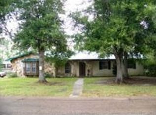 2213 Chestwood Dr, Gautier, MS 39553