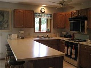 5th image of 1233 Gerry Ct