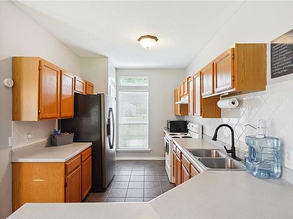 5th image of 154 S Cherrywood Ln