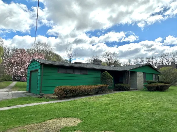 8 Cohocton St, Naples, NY 14512