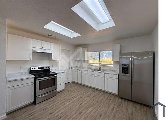 1st image of 1015 Arrowhead Trl