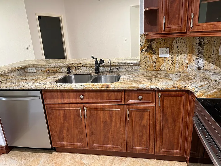 2516 Centergate Dr #102 — Photo 13