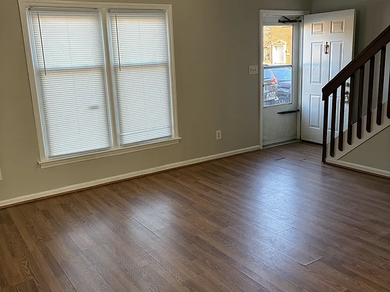 114 B Concord Dr #1 — Photo 3