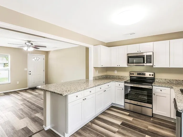 3526 Martell St — Photo 4