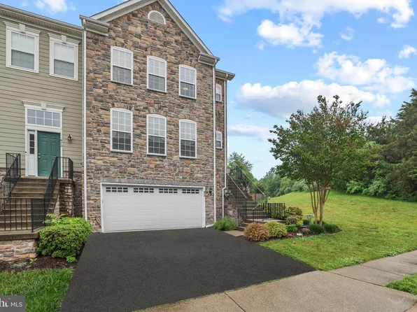 874 Stonefield Sq NE, Leesburg, VA 20176