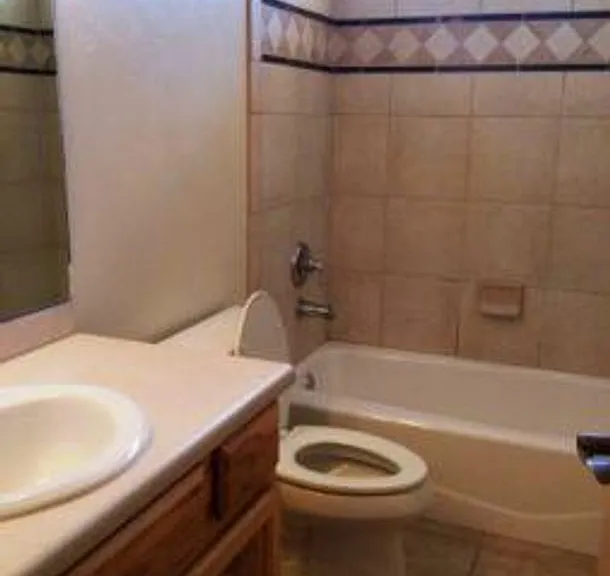 570 1/2 Garden Grove Ct — Photo 5