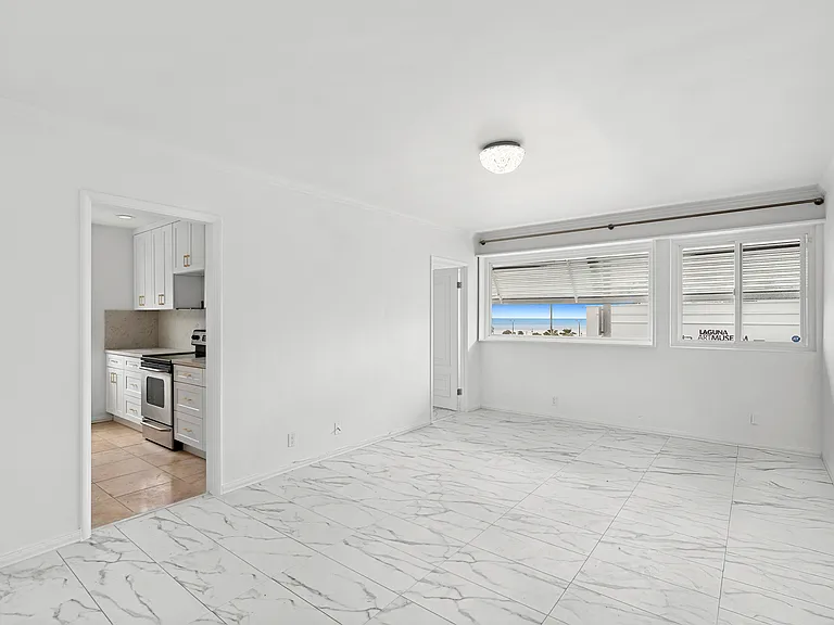 245 Aster St #7 — Photo 1