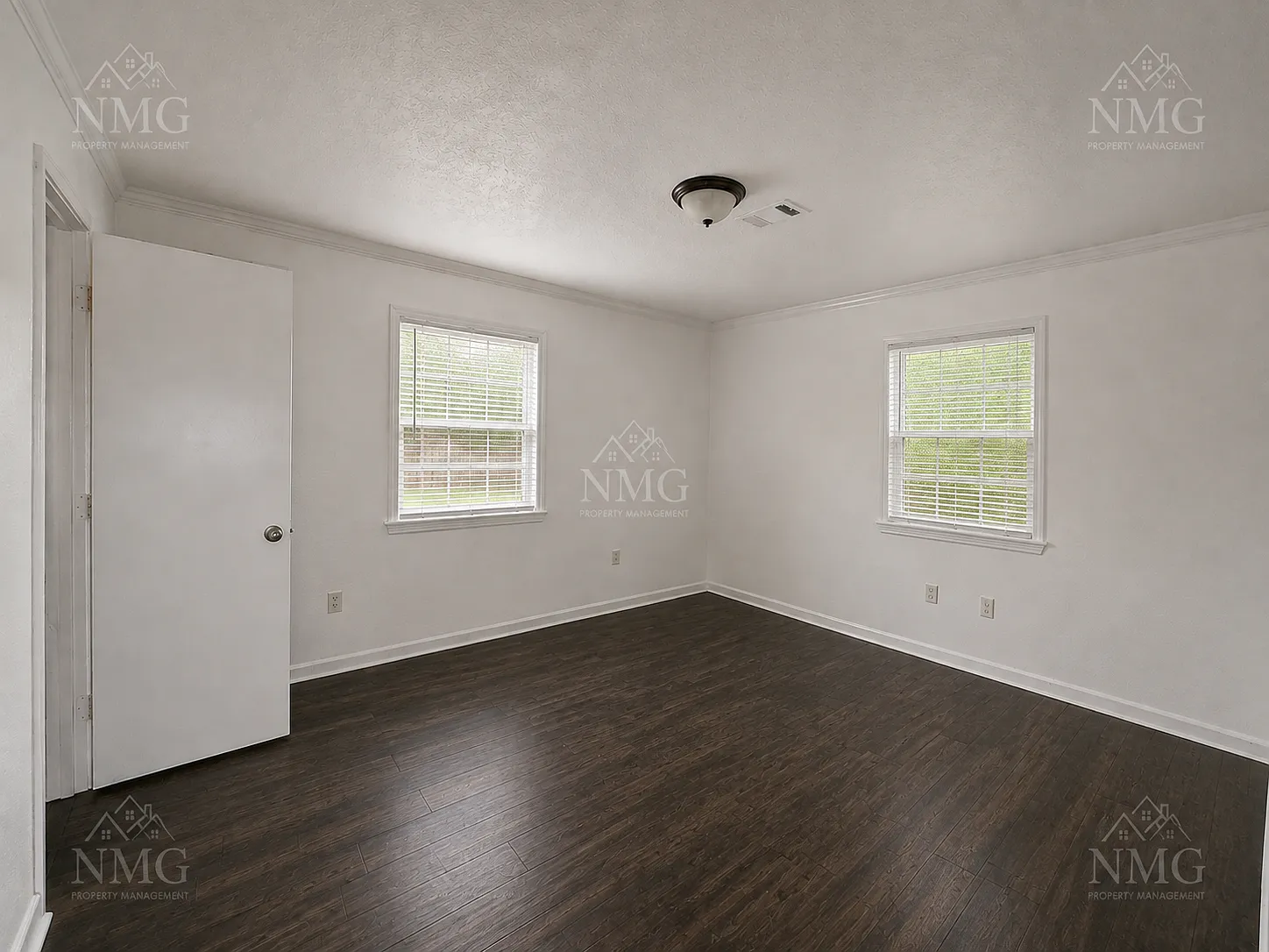 2729 Carleton Street - 1 — Photo 3