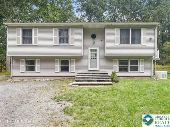 258 Clubhouse Dr, East Stroudsburg, PA 18302