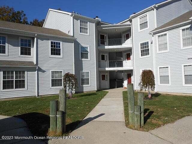 2nd image of 2218 Waters Edge Drive
