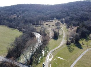 1900 Shoot Rd, Hartsville, TN 37074