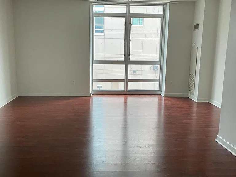 901 N Penn St #F207 — Photo 3
