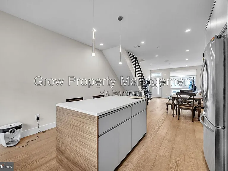 1752 N Bailey St — Photo 7