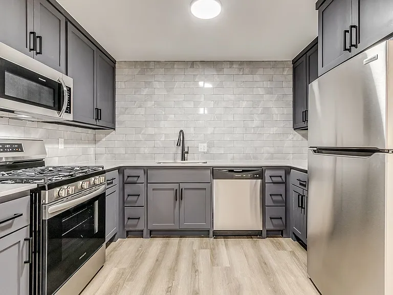 The Elms by ONYX *UNDER NEW MANAGEMENT* Now Offering FREE Prorated Rent! — Photo 38