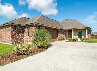 129 Lake Accardo Ave, Thibodaux, LA 70301