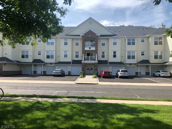 2202 Neville Ct #2202, Franklin Twp., NJ 08873
