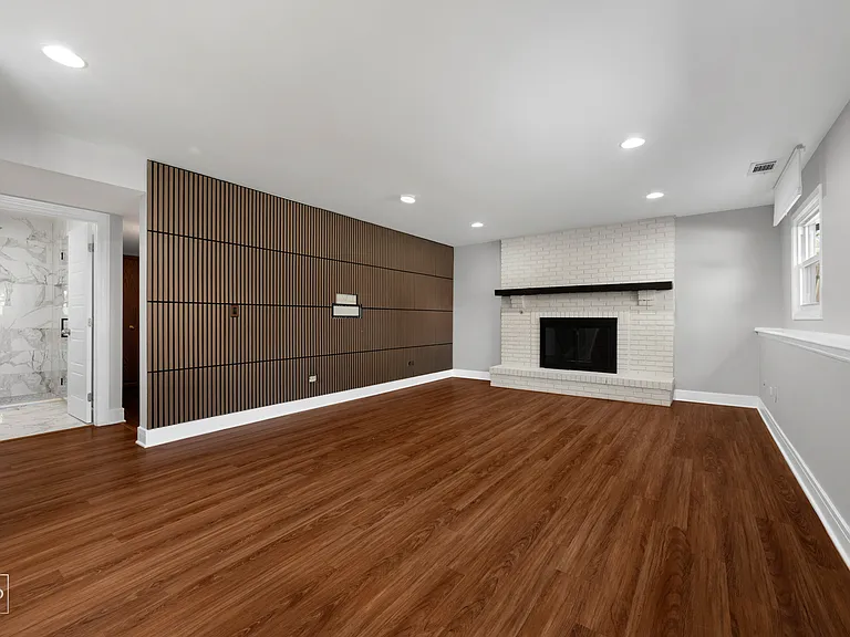 1513 Bradley Ct — Photo 6
