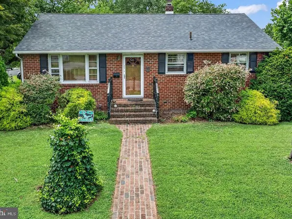 207 Harmony Rd, Gibbstown, NJ 08027