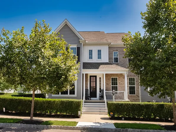 420 Meeder Ln, Cranberry Township, PA 16066
