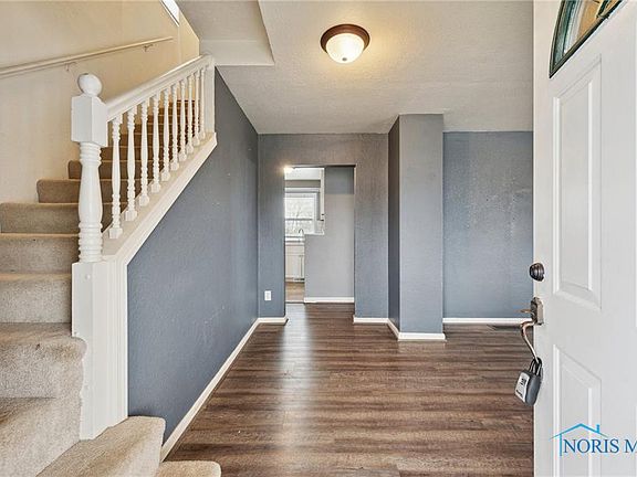 5th image of 2724 102nd St