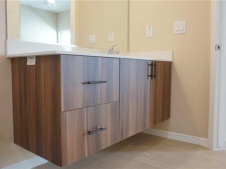 2918 W Kenwood St #2 — Photo 13