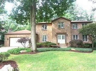 2947 Whispering Pines Dr, Canfield, OH