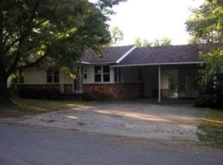 1007 Summit Ave, Henryetta, OK 74437