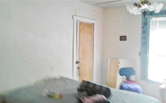 4th image of 617 Oaklawn Dr