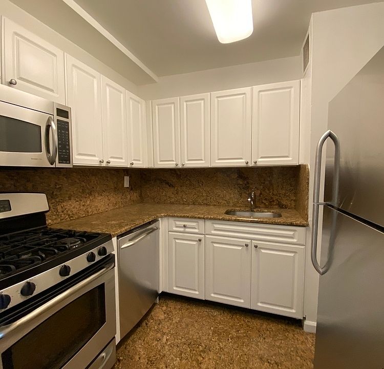 1st image of 305 E 86th St #8EE