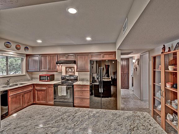 3rd image of 14024 N Whispering Lake Dr