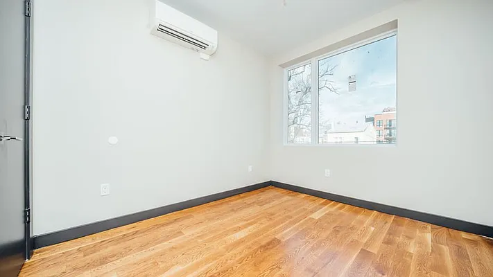 Rented by Nooklyn NYC LLC | media 29