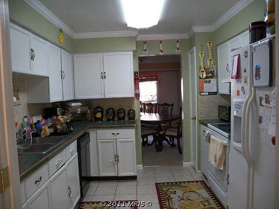 3rd image of 1027 Boros Ct