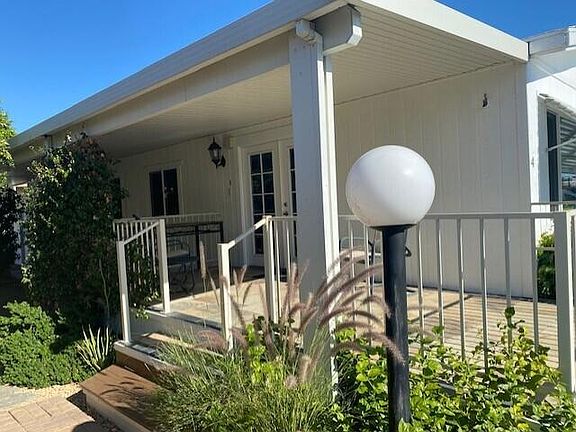 2nd image of 4 Coolidge Dr
