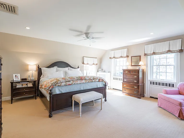 601 Harriton Rd — Photo 46