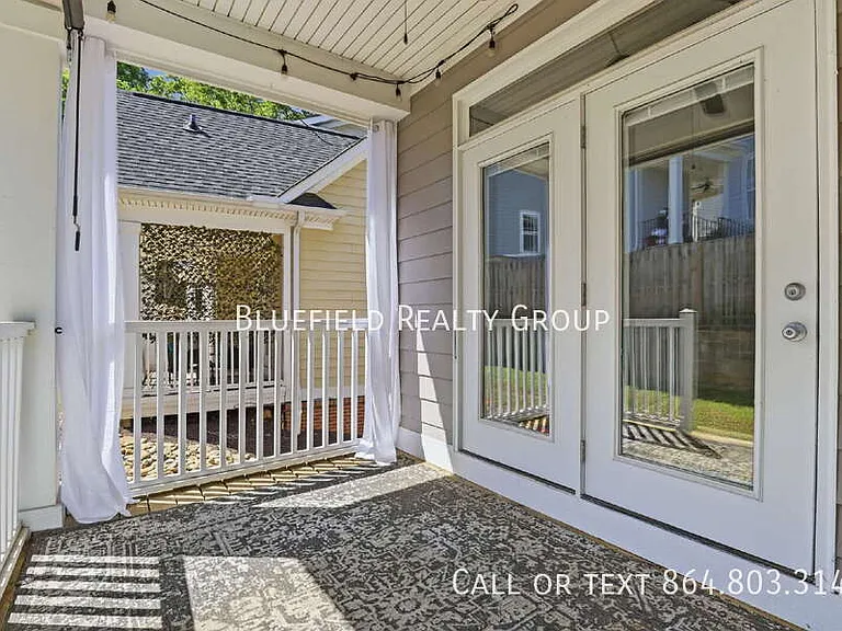1 Edge Ct #B — Photo 32