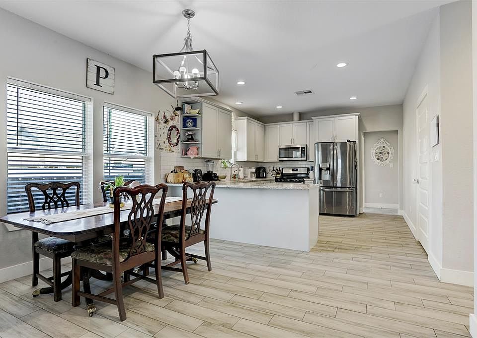 1st image of 7301 Palmira Way