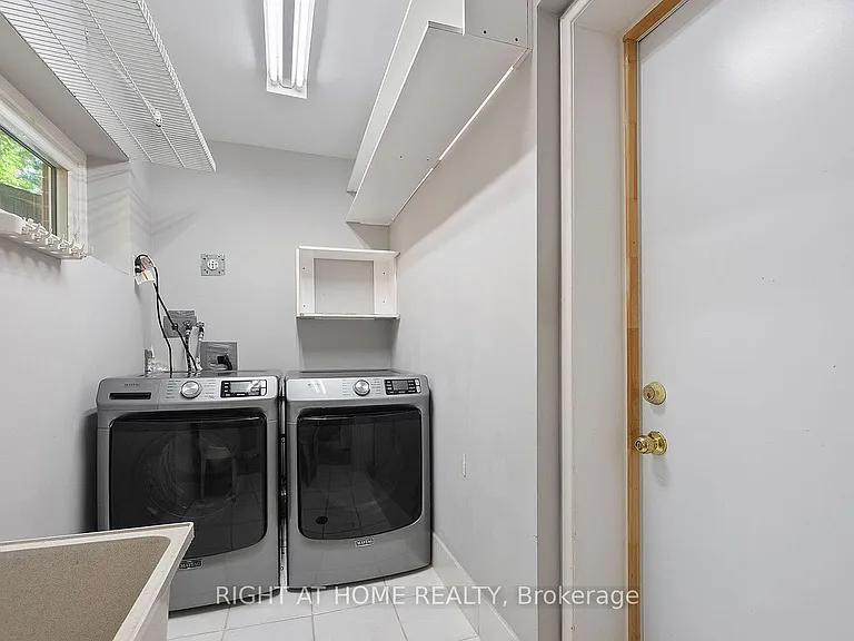 40 Catalina Dr — Photo 27