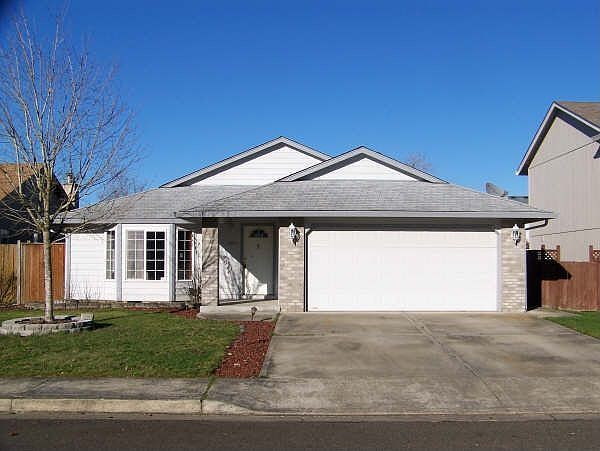 1st image of 15806 NE 69th St