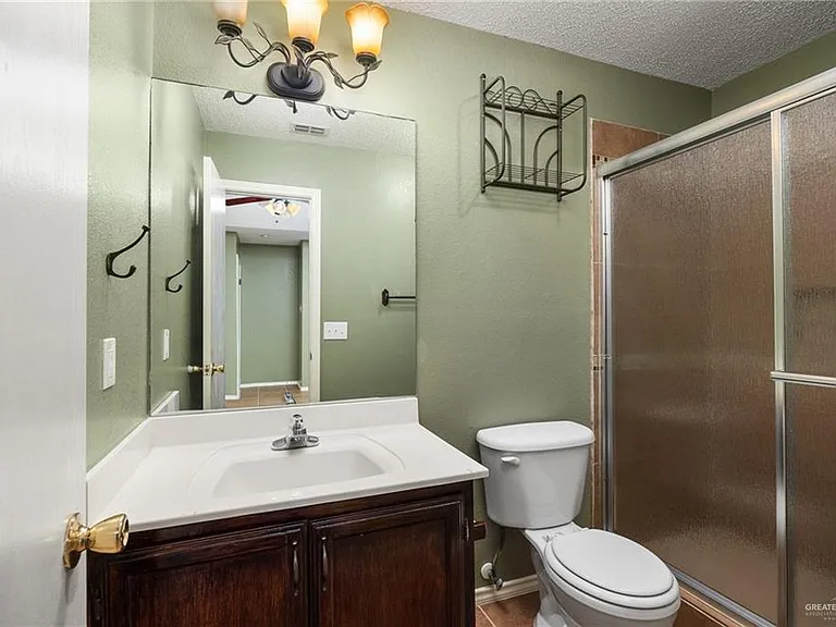 3413 Yucca Ave — Photo 7