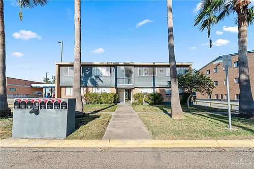 201 N Montevideo Ave #2 Photo 1