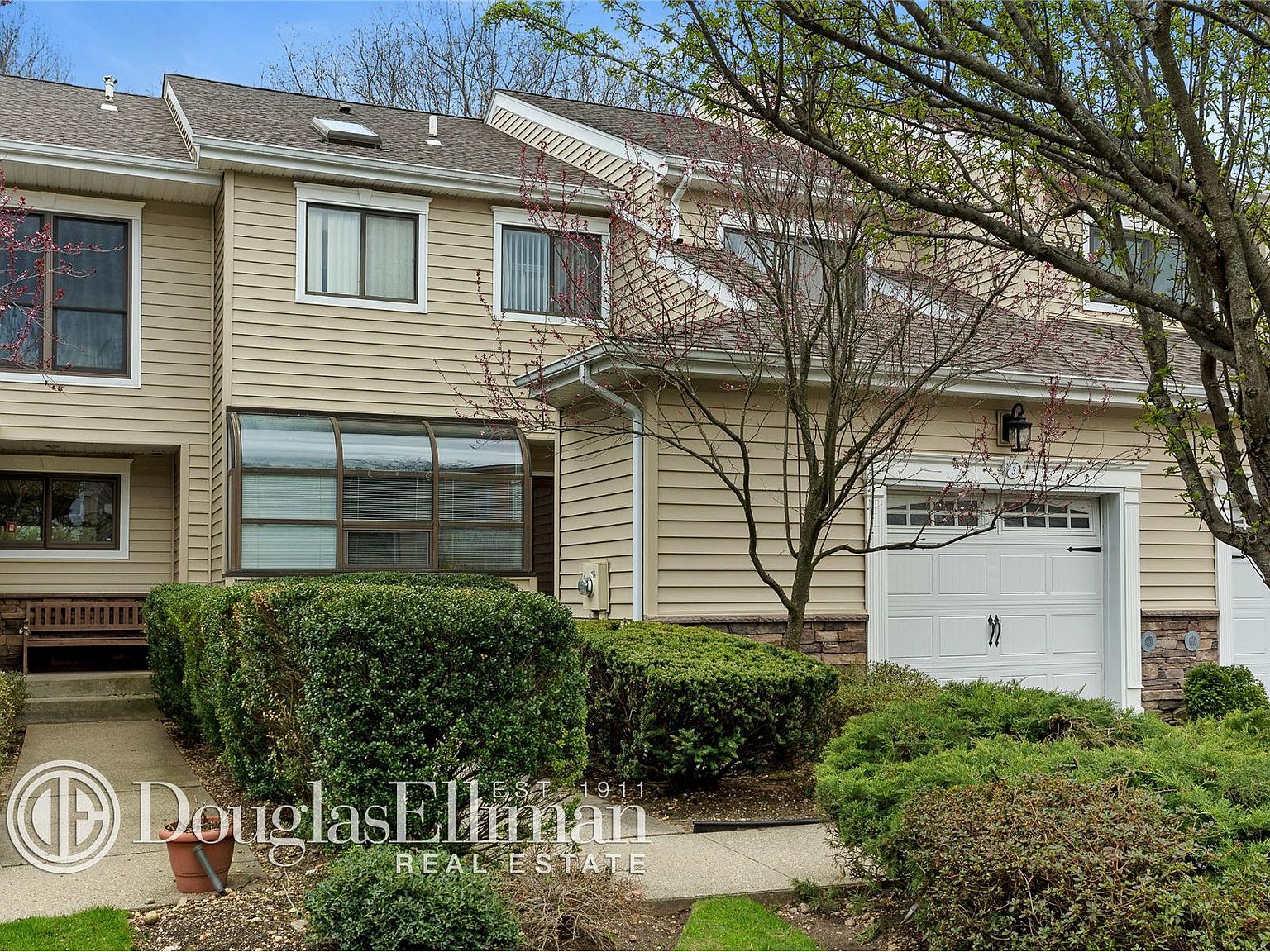 3 Villas Cir, Melville, NY 11747 Zillow